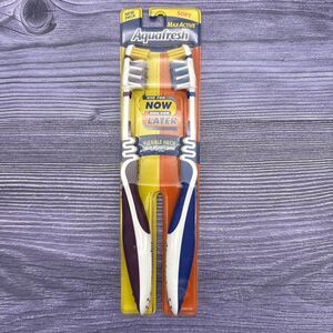 2 Pack Vintage Aquafresh MAX-ACTIVE Flexible Neck Soft Toothbrush #35 2002 NOS